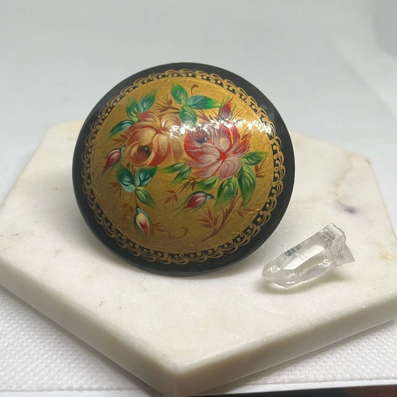 Jewelry - Vintage Russian hand painted brooch